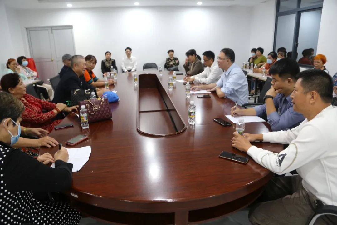 海南省人民醫(yī)院定安分院召開(kāi)2023年退休干部職工座談會(huì)