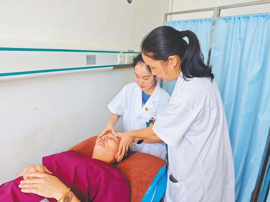 海南省人民醫(yī)院定安分院中醫(yī)科主任周松晶：讓中醫(yī)科更有特色
