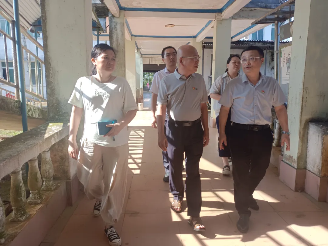 黨建領(lǐng)航，共筑健康——定安縣人民醫(yī)院醫(yī)共體總院領(lǐng)導(dǎo)深入基層醫(yī)共體分院調(diào)研推進(jìn)緊密型醫(yī)共體建設(shè)工作