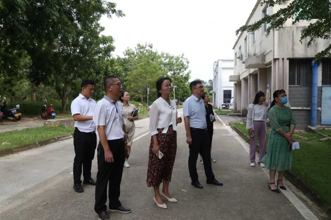 臺風(fēng)“摩羯”來襲丨全力打好臺風(fēng)防御戰(zhàn)！縣委常委、副縣長陳小燕蒞臨我院實地檢查臺風(fēng)防御工作