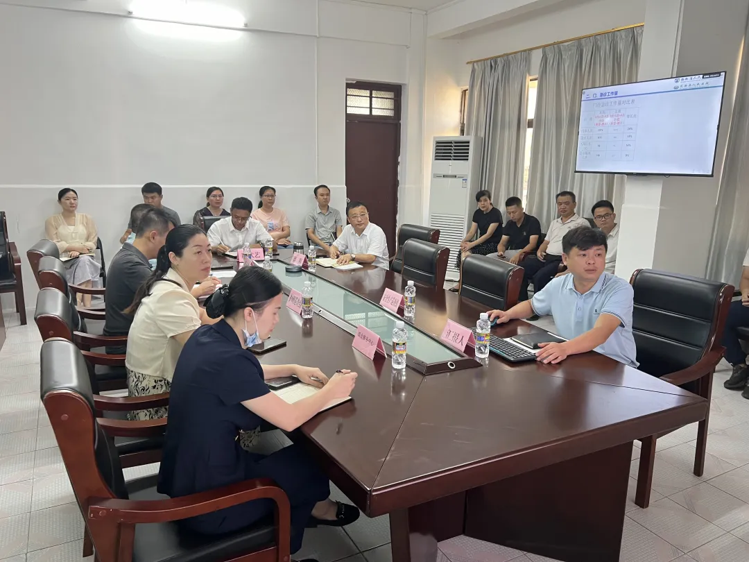 筑防線、排隱患、保安全——海南省人民醫(yī)院定安分院開展國(guó)慶節(jié)前安全大巡查