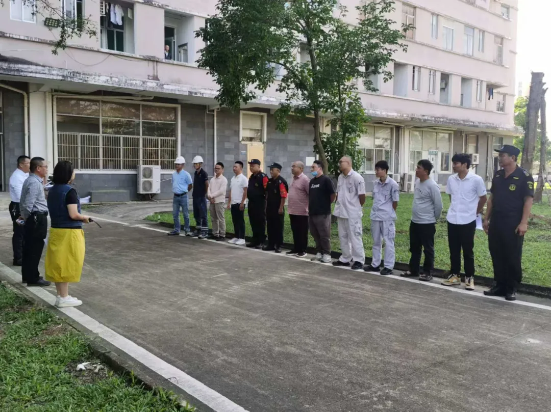 提升應(yīng)急能力，保障醫(yī)患安全——海南省人民醫(yī)院定安分院成功舉行電梯困人應(yīng)急救援演練