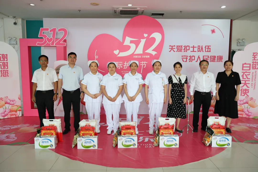 5?12 國際護(hù)士節(jié)丨縣衛(wèi)健委副主任、疾控局局長顧育盈走訪慰問省人民醫(yī)院定安分院一線護(hù)士